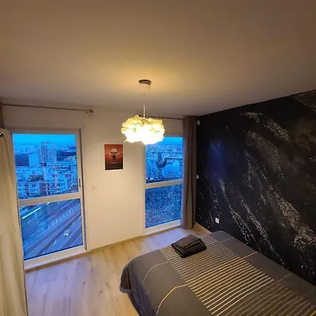 70m2 Idealement Situe A Apartment *